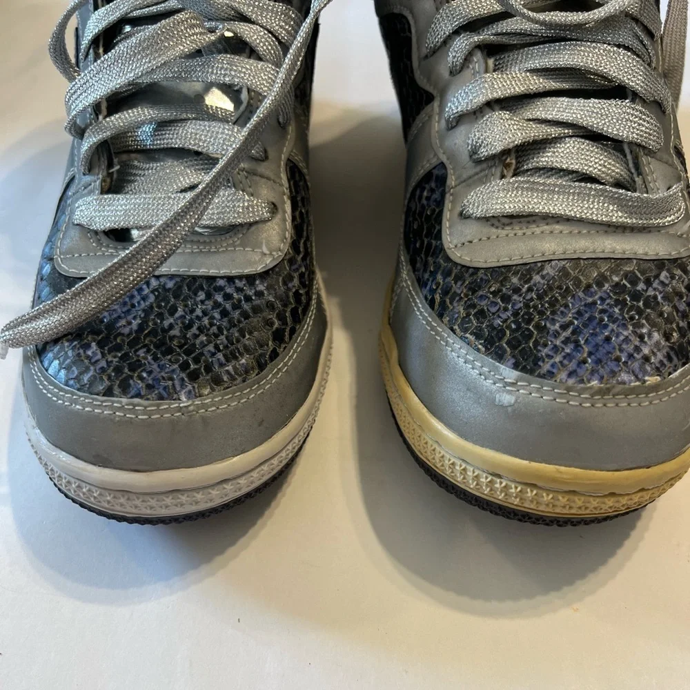 Nike High-Top Sneakers in Gray and Black with Snakeskin Texture